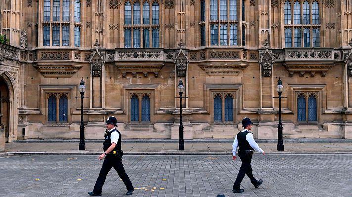 Telediario 1 - Jonhson pide la suspensión del parlamento británico y agrava la crisis del 'Brexit'