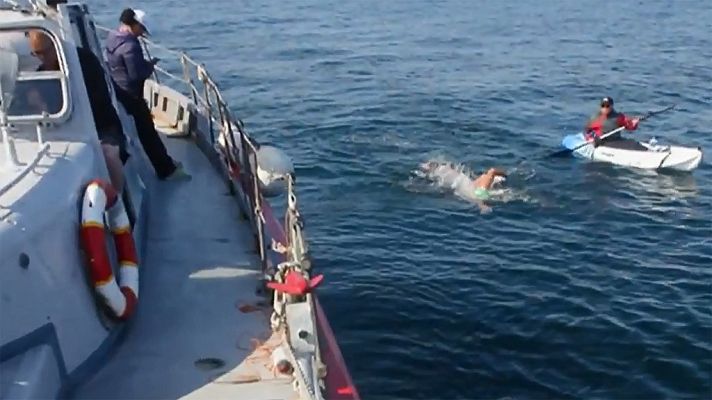 Telediario 1 - Jorge Crivillés consigue cruzar a nado el Canal del Norte