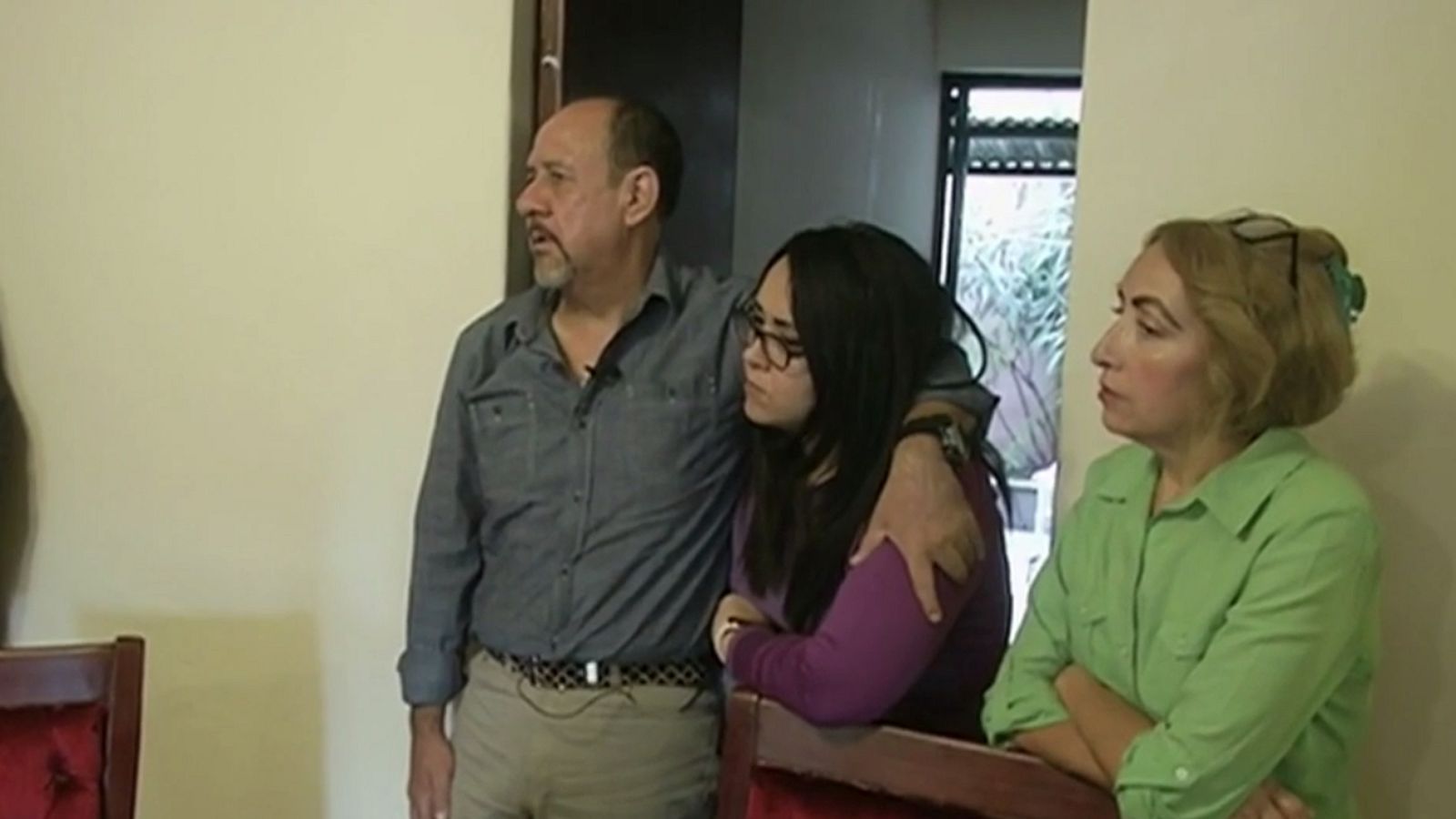 Salen de la cárcel dos mexicanos tras pasar 17 años en prisión preventiva y sin juicio | Ver