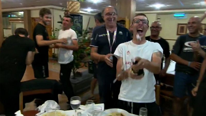 Vuelta 2019: Celebración del Burgos-BH - RTVE.es - Vuelta ciclista a España | Ver