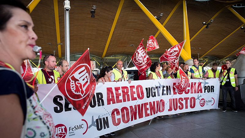 Normalidad en la huelga en Iberia y Renfe - Informativo 24h | Ver