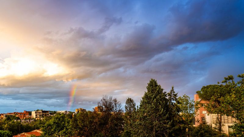 Chubascos y tormentas en el centro y este del interior peninsular - Ver ahora