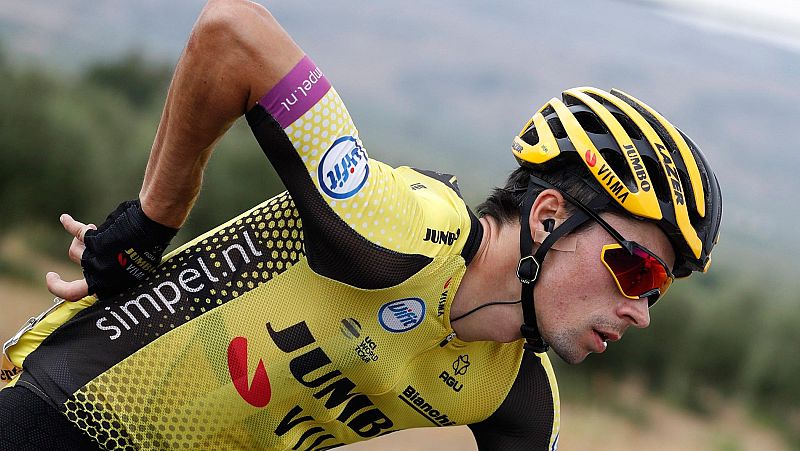 Vuelta 2019 | Imágenes de la caída de Roglic  - RTVE.es | Ver