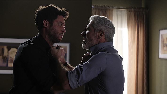 Servir y proteger - Álvaro visita a Quintero y le amenaza