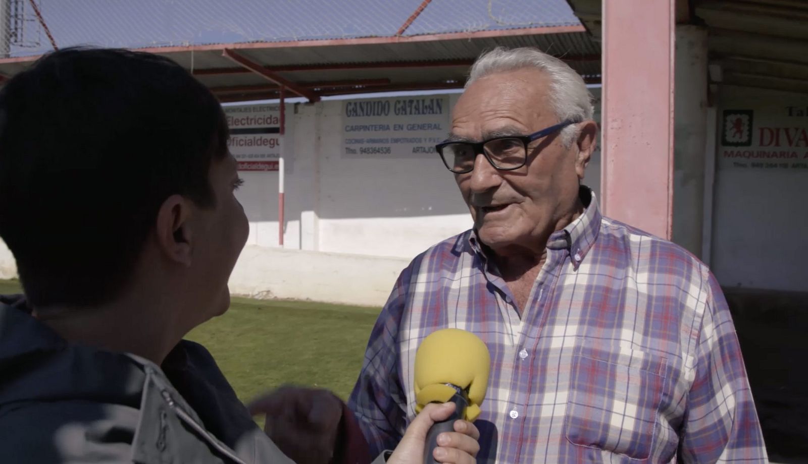 La Paisana - El origen de los apodos en la vida de pueblo