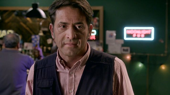 Servir y proteger - Damián le tiende una trampa a Ricky