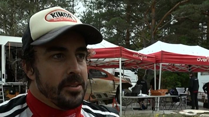 Telediario 1 - Fernando Alonso sigue evaluando su participación en el Dakar