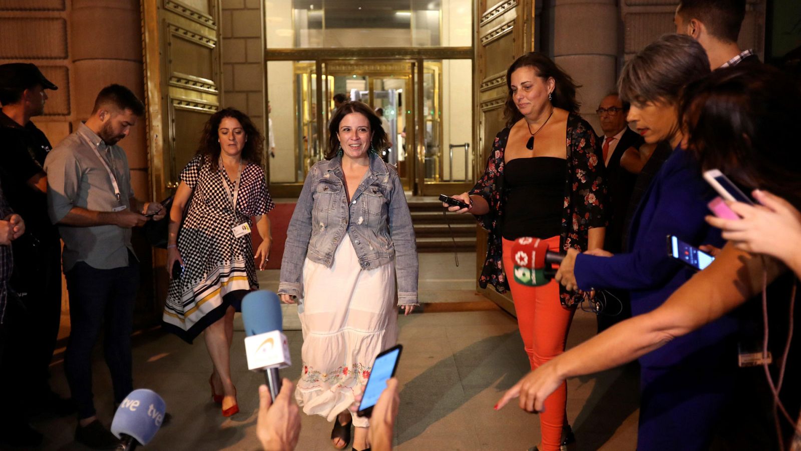 El PSOE constata "diferencias" con Podemos, pero seguirán hablando e intercambiando documentos | Ver