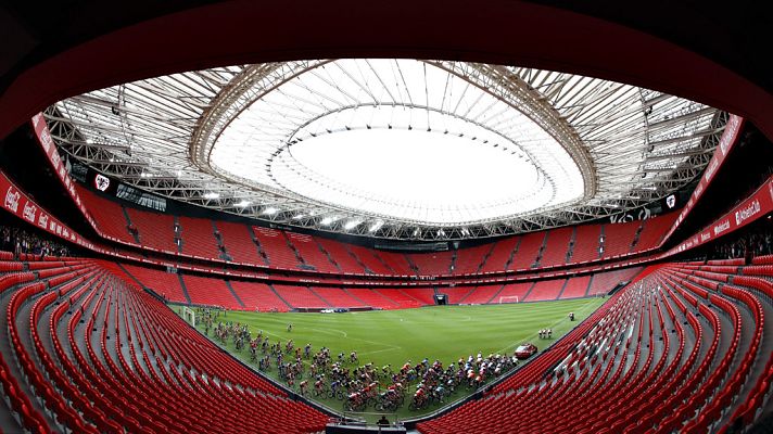 Telediario 1 - La Vuelta atraviesa San Mamés por tercera vez en la historia