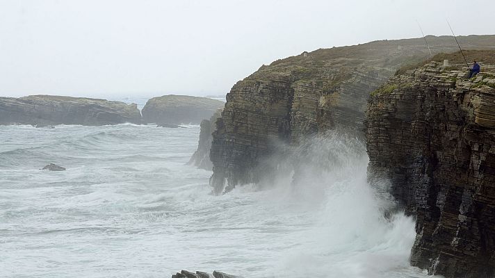 El tiempo - Intervalos de viento fuerte en el litoral de Galicia, Ampurdán, valle del Ebro y Menorca