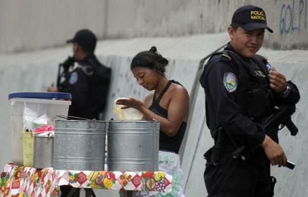 Telediario 1 - Telediario en 4' - 05/07/09