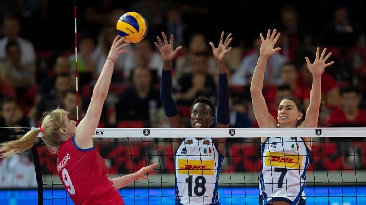 Voleibol - Campeonato de Europa femenino, 1ª Semifinal: Serbia-Italia