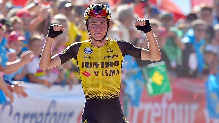 Vuelta ciclista a España - Vuelta 2019 | Sepp Kuss se impone en la cima del Acebo en otra exhibición de Valverde y Roglic