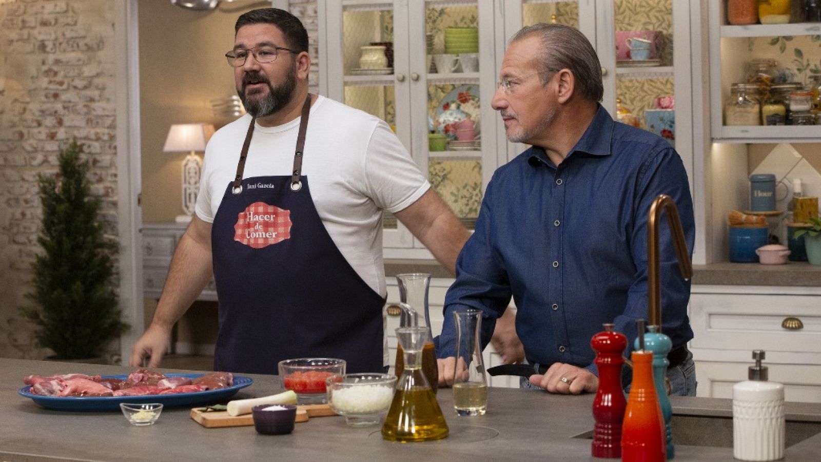 Hacer de comer - Calamares encebollados y chanfaina extremeña - ver ahora