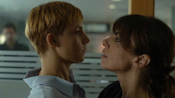 Cultura en Rtve.es - RTVE.es estrena un clip de 'El asesino de los caprichos', de Gerardo Herrero y con Maribel Verdú y Aura Garrido