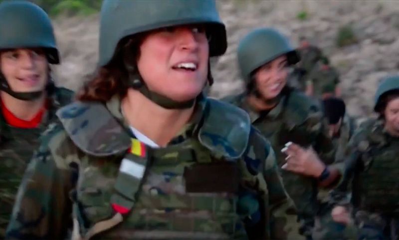 Las 'leonas' se preparan con el ejército -RTVE.es | Ver