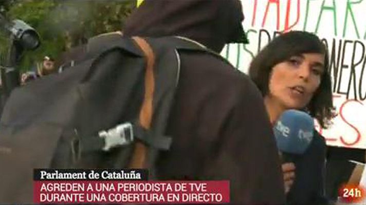 Informativo 24h - Agreden a una periodista de TVE durante la cobertura de la manifestación de la Diada