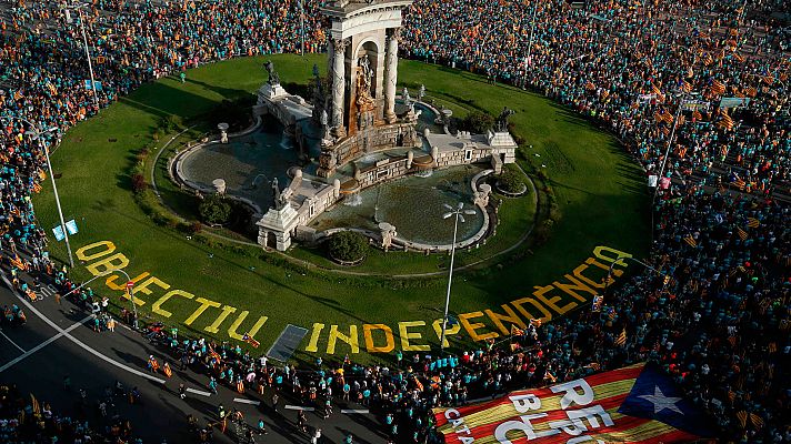 Telediario 1 - Diada: El soberanismo llama a la unidad en la manifestación menos numerosa desde 2012