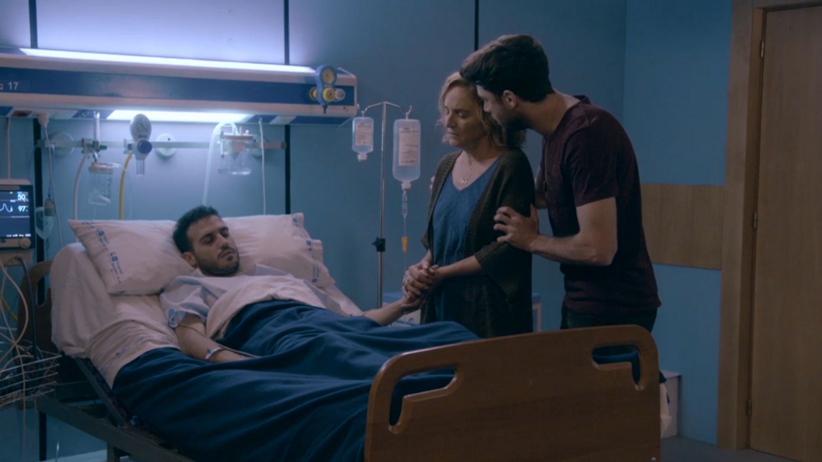 Álvaro quiere acabar con Santos Mercader