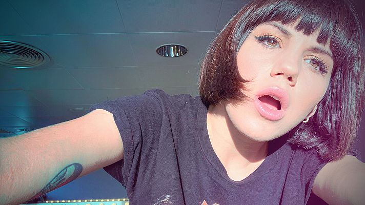 Bajo la red - Angy Fernández habla de Bajo la red 2T