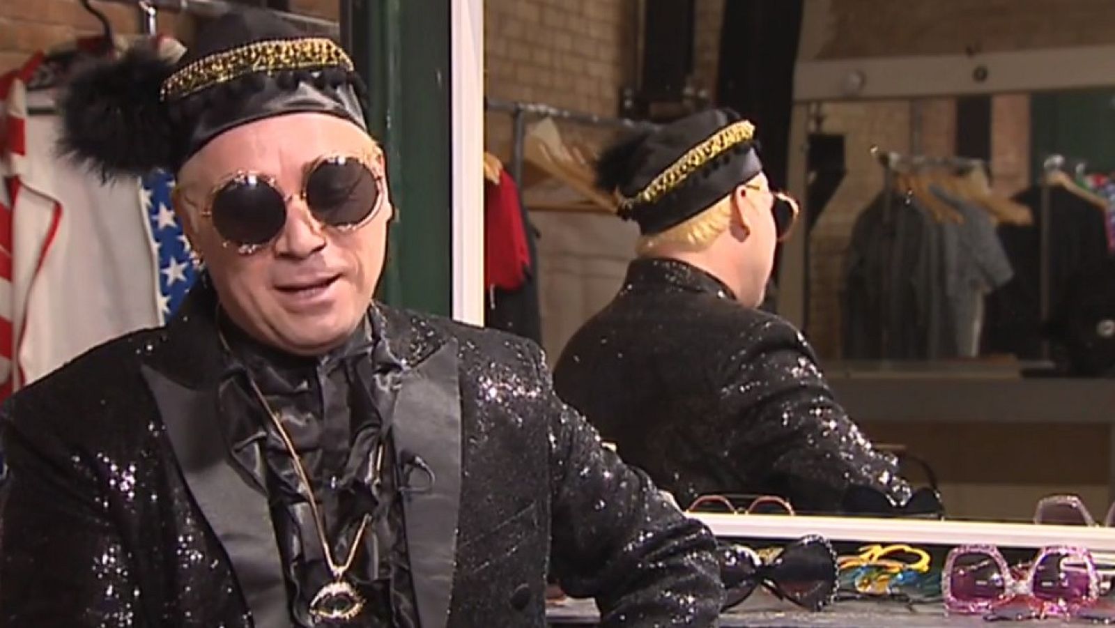 Un musical con los himnos de Elton John | Ver