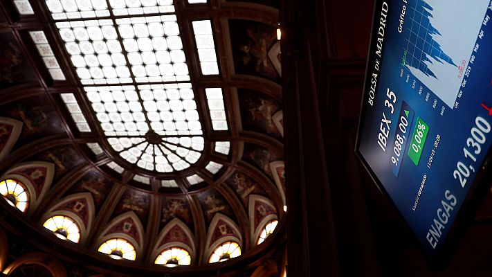  - El barril de petróleo marca su mayor subida diaria