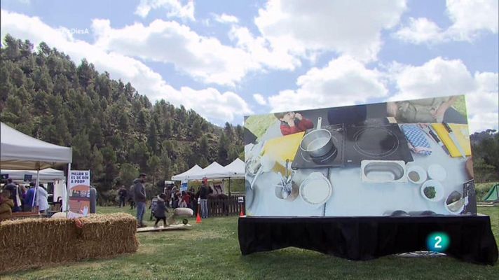 Cinc dies a... - Món Sant Benet