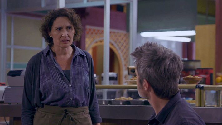 Mercado Central - Rosa se entera de que han encontrado el cuerpo de una chica