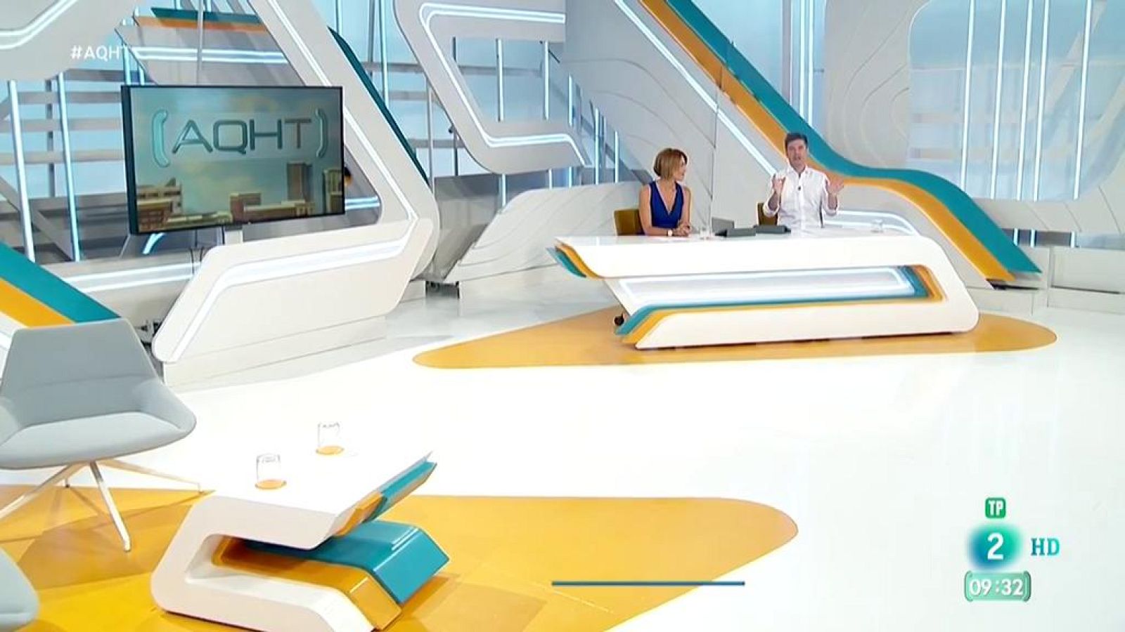 Cuatro tipos de tuits con los que puedes acabar despedido - Aquí hay trabajo | Ver