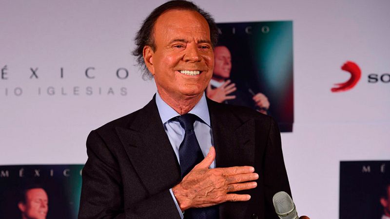 Se publica la primera biografía de Julio Iglesias