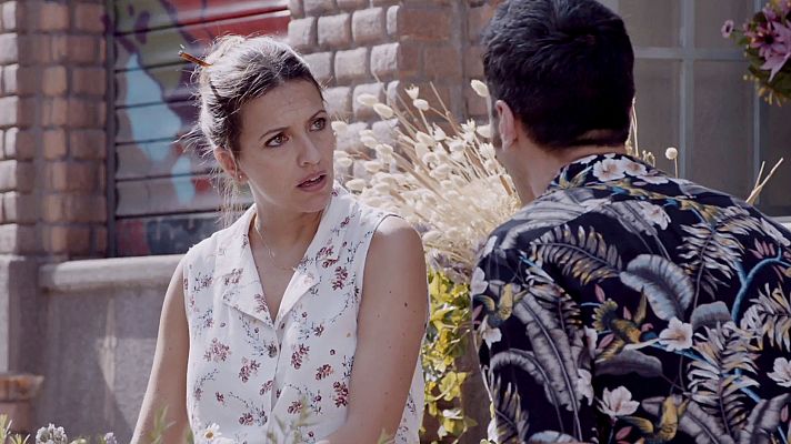 Mercado Central - Cristina le cuenta la verdad a Paolo