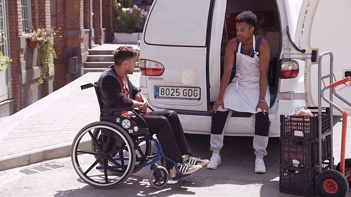 Mercado Central - Samuel confiesa a Jonathan que quiere ayudar a Carla