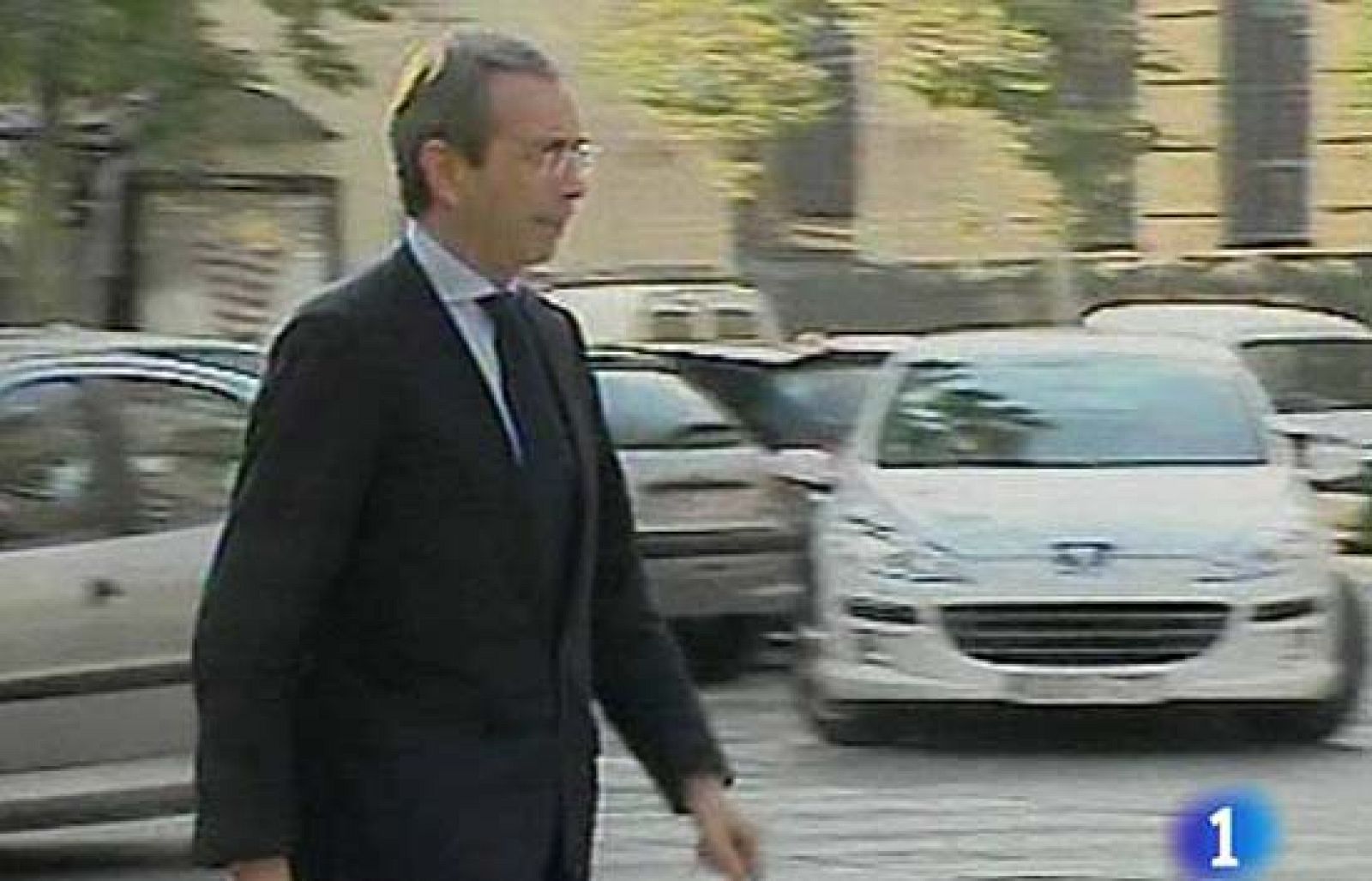 En el Valencia, continúan las novedades de carácter institucional. El Ahletic ha vuelto a los entrenamientos y Valladolid y Racing han presentado sus campañas de abonados.