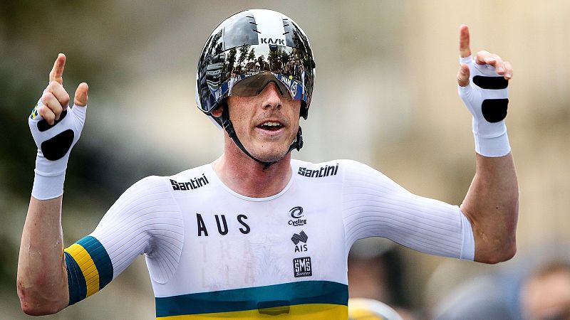 Mundial de ciclismo | Dennis contiene a Evenepoel - RTVE.es | Ver