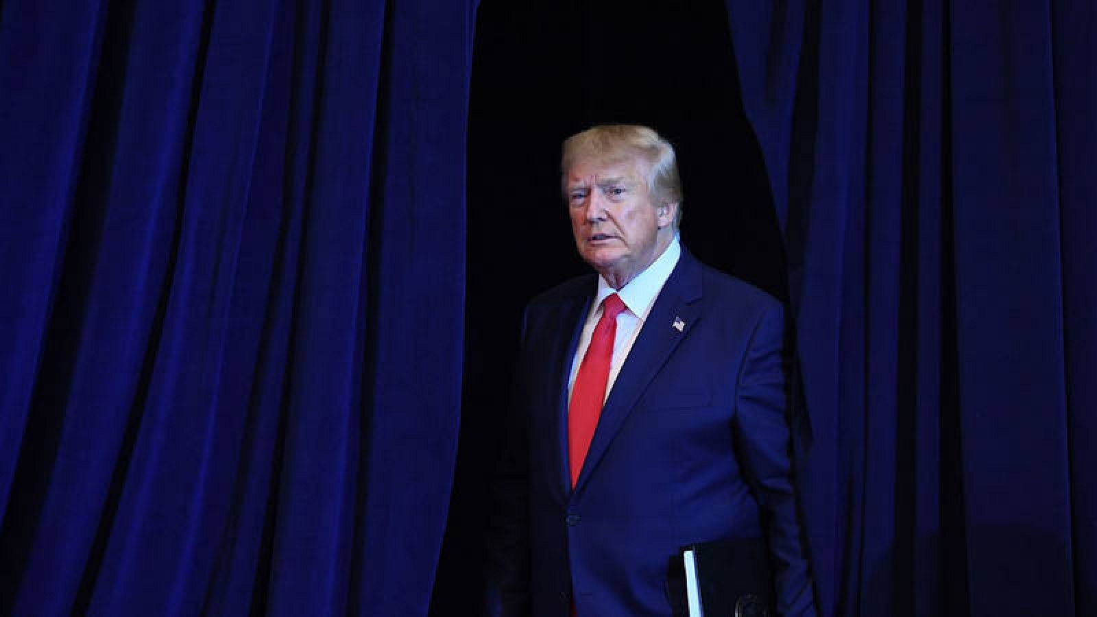 El denunciante del 'Ucraniagate' acusó a Trump de querer interferir en las elecciones