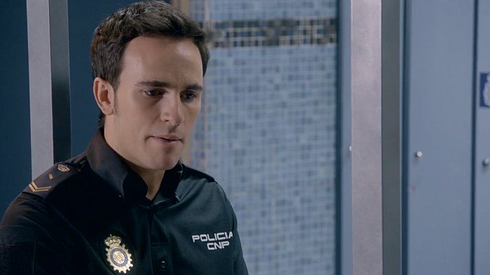 Servir y proteger - Toni está enfadado por la llegada de Paolo a Distrito Sur