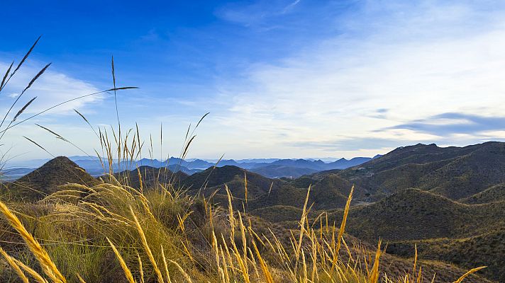 El tiempo - Temperaturas en descenso en la mitad sur del área mediterránea