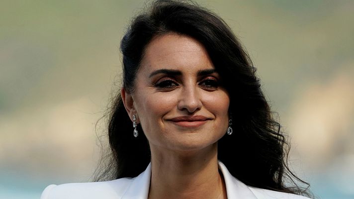 Telediario 1 - Penélope Cruz: "He trabajado a un ritmo muy acelerado, igual debería parar un añito"