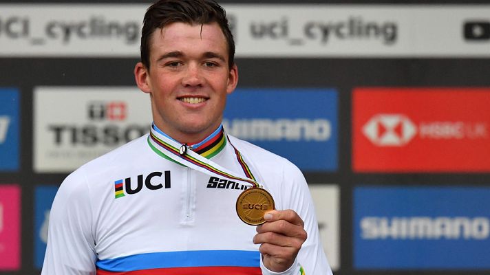 Telediario 1 - Mundial de ciclismo | El joven danés Mads Pedersen se enfunda el maillot arco iris en Yorkshire