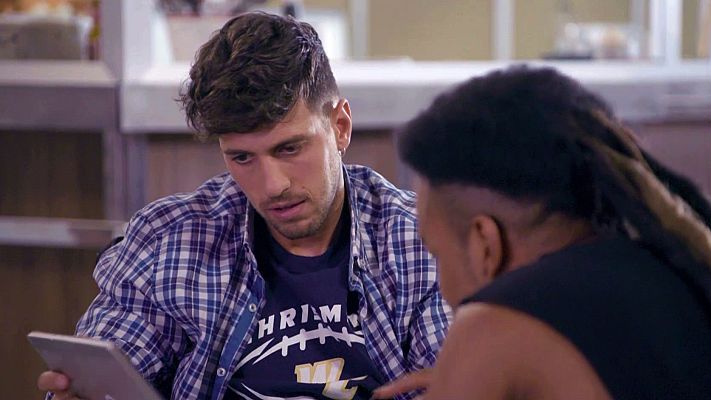 Mercado Central - Samu y Jonathan 'stalkean' a Carla