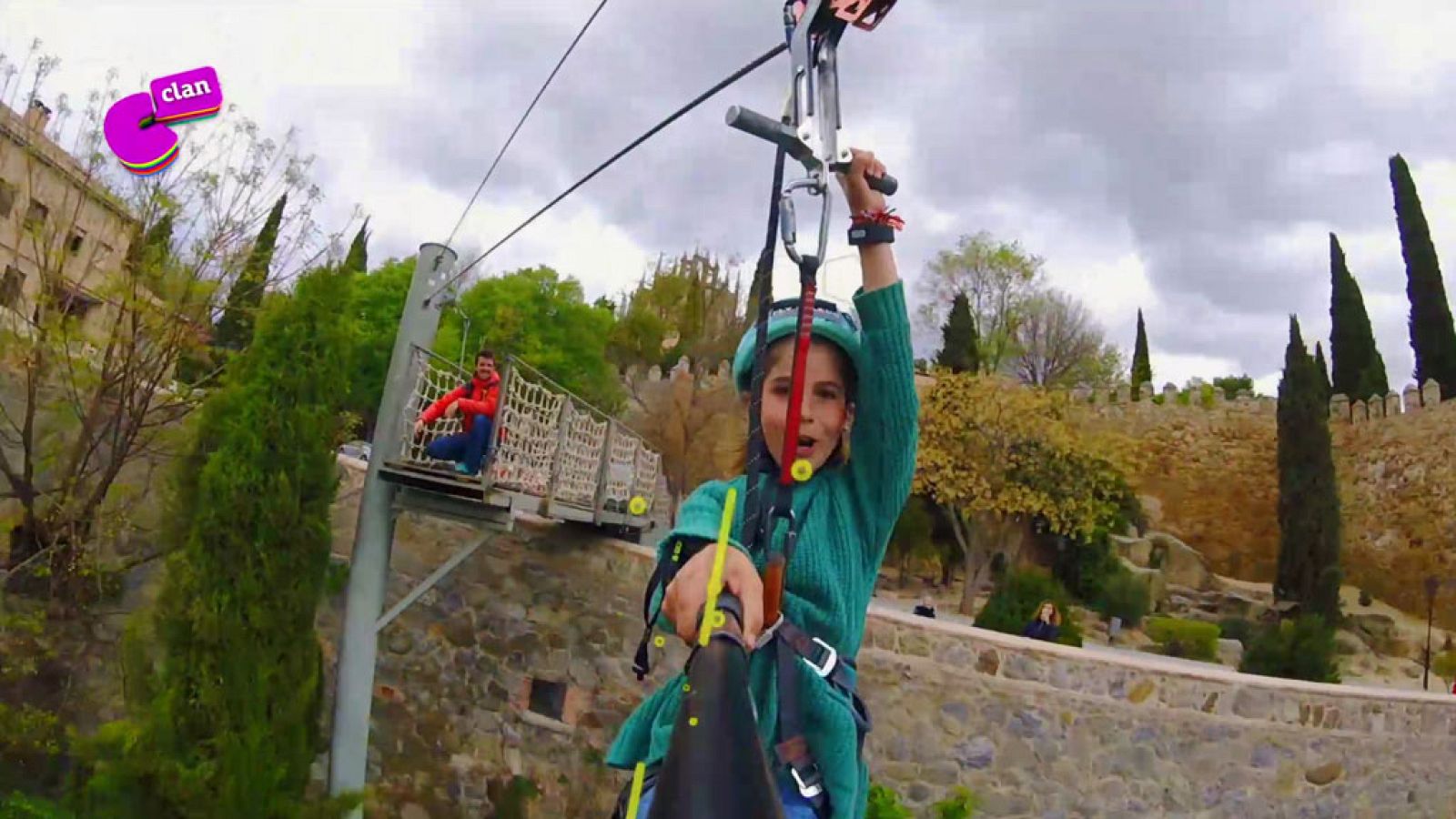 Mar, una campeona en saltos - Club Clan | Ver