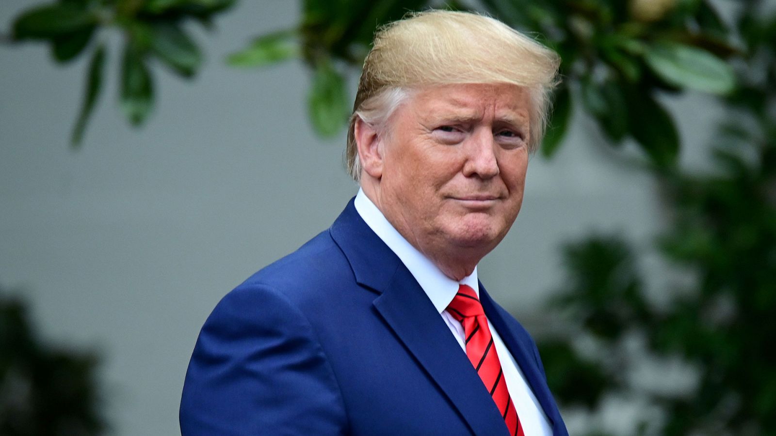 El supuesto agente que denunció a Trump, la persona más buscada