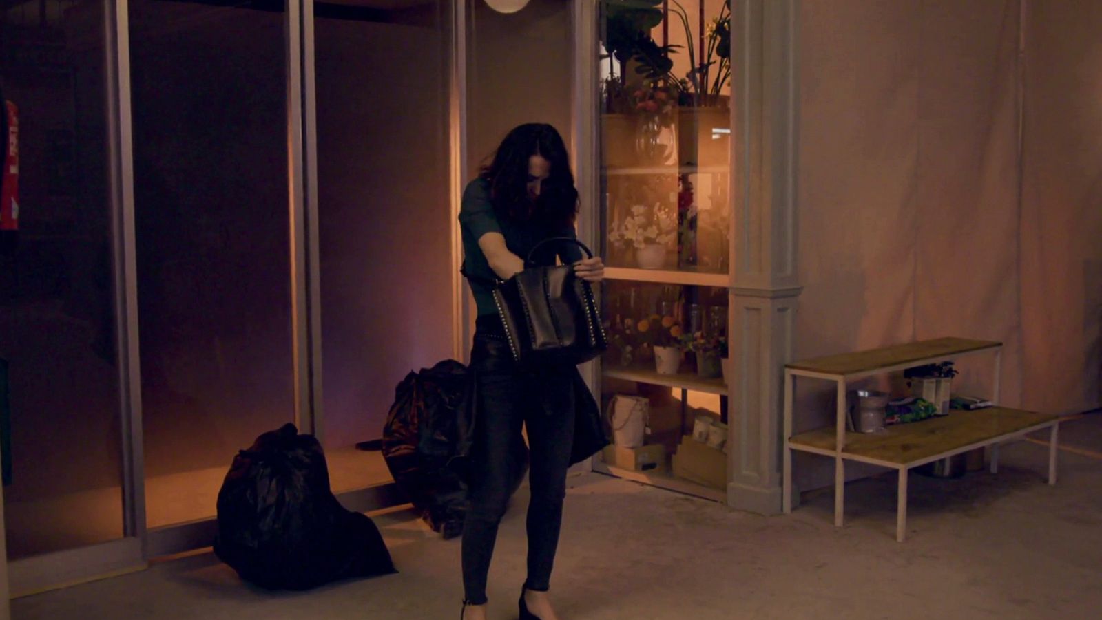 Celia se queda encerrada en el mercado