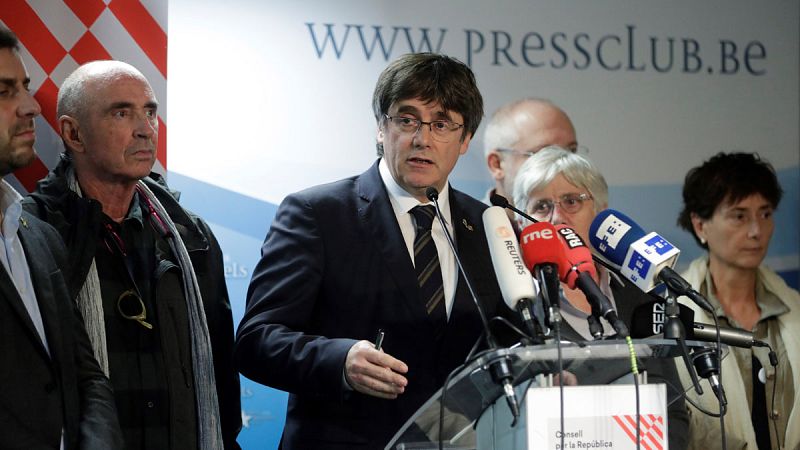 Puigdemont pide convocar la asamblea de electos para acordar la respuesta a la sentencia del 'procés'