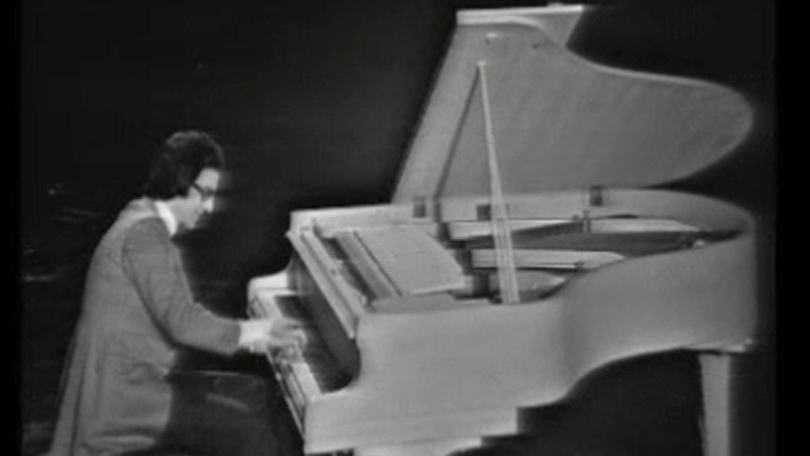 Señoras y señores - 25/5/1974 - ¡Señoras y señores! | Ver