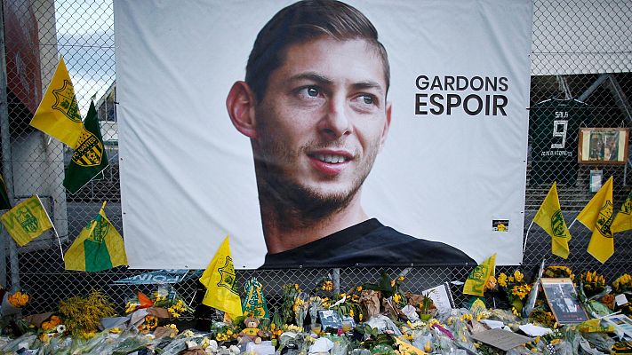 Telediario 1 - El Cardiff deberá pagar al Nantes por el fichaje de Emiliano Sala