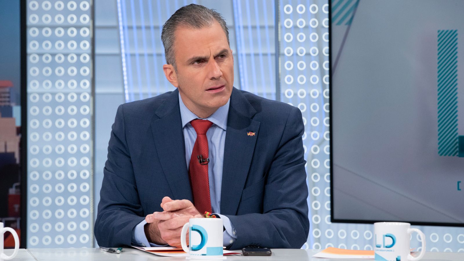 Ortega Smith responsabiliza al soberanismo de que haya jóvenes ¿preparando bombas¿ y los compara con ETA y Terra Lliure - Los desayunos | Ver