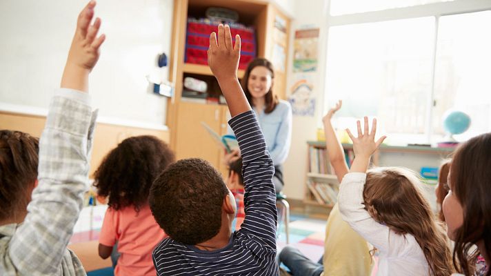 Telediario 1 - Seis de cada diez docentes en España son mayores de cincuenta años