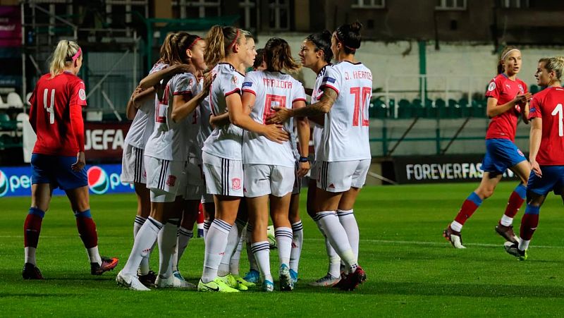 República Checa 0-1 España: autogol de Jana Sedlackova | Ver