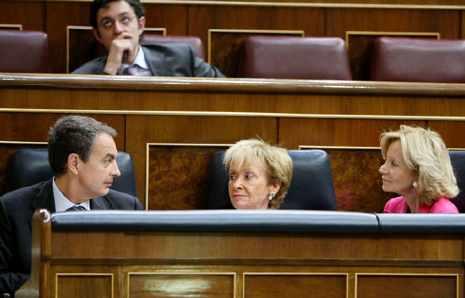 Elena Salgado defiende el Fondo de Reestructuración Bancaria en el Congreso | Ver